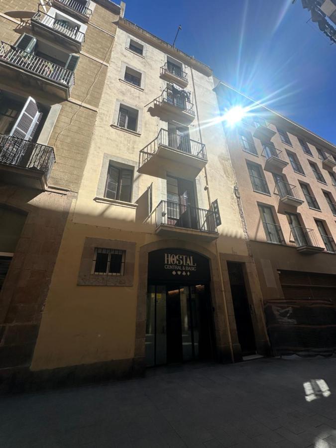 Youth Hostel - Central And Basic Drassanes Barcelona Exterior photo